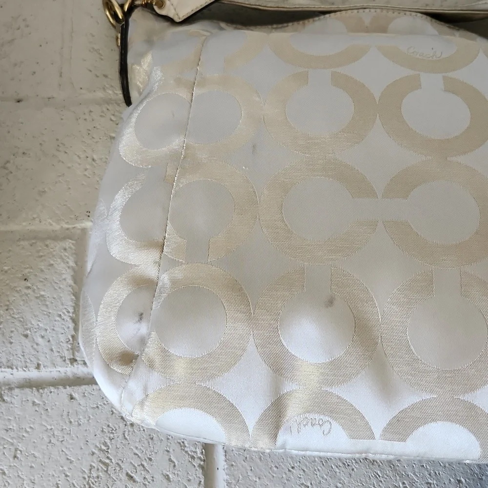 COACH Kristin Hobo Bag Champagne Gold Monogram Y2K Vintage